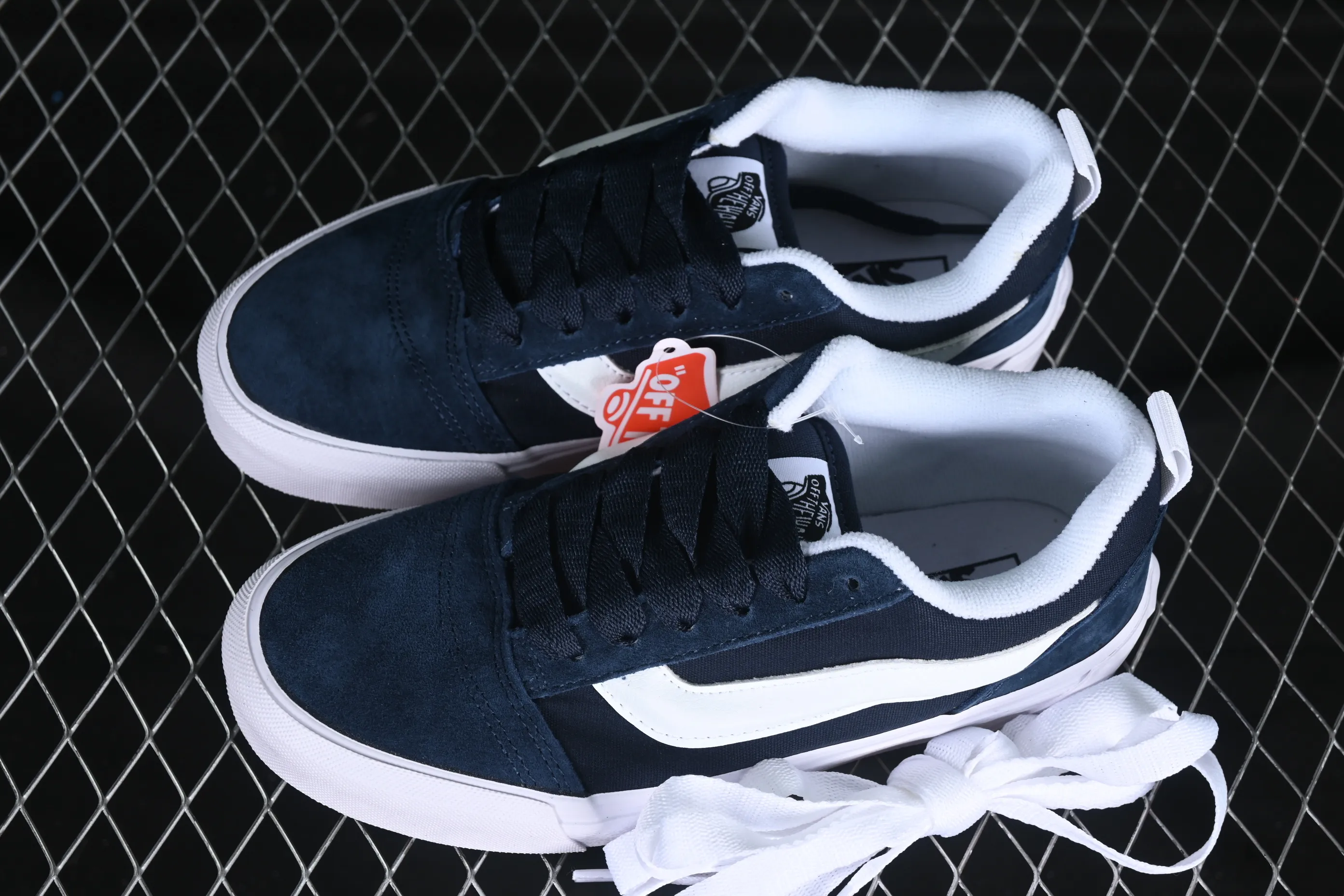All categories Vans Vans series Vans Low Vans low-top Vans Knu Skool Vans low-top retro casual fat bread shoes VN000D6CJBL